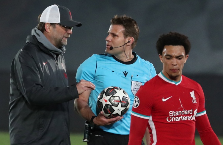 《光与影》成功带动经典复兴 玩家重回《FF10》的怀抱