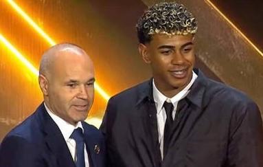 [天下足球]别离·2025：传奇谢幕 难说再见